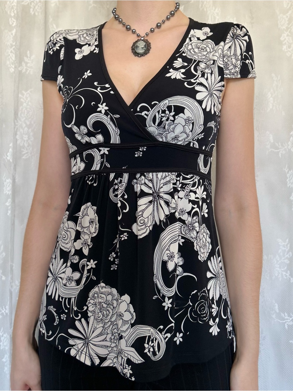 Y2K 2000s Black & White Floral Print Blouse